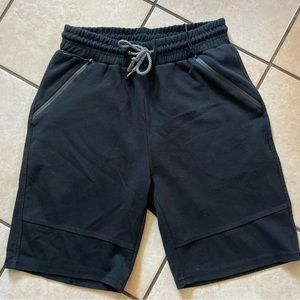 Men’s workout/bed shorts size large